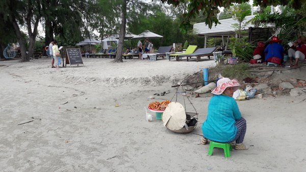 Crab sellers at Otres Beach, Cambodia